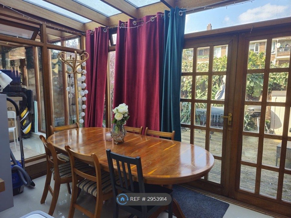 Property photo 1 of 11 Dining Room