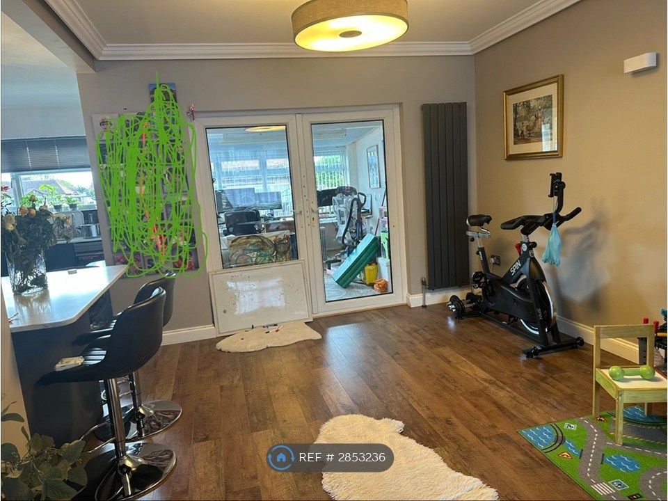 Property photo 3 of 34