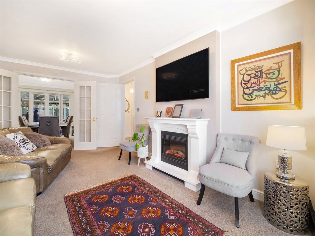 Property photo 3 of 21 Picture No. 03