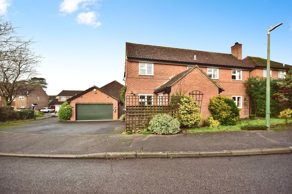 Property photo 1 of 24 Pbox-Img.Jpg
