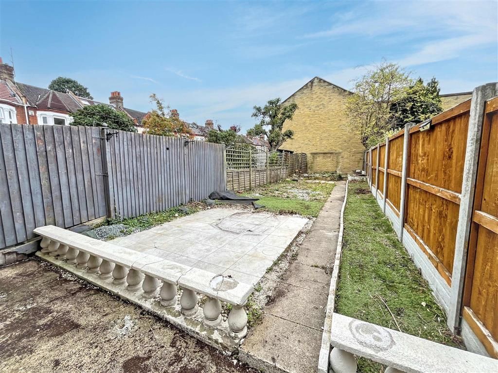 Property photo 2 of 5