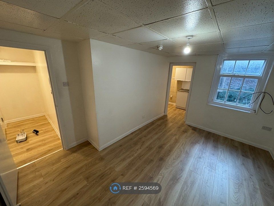 Property photo 1 of 4