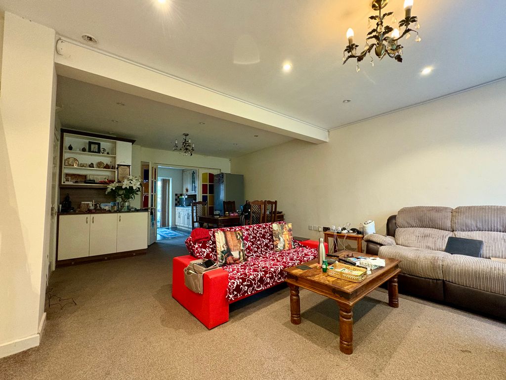 Property photo 2 of 4