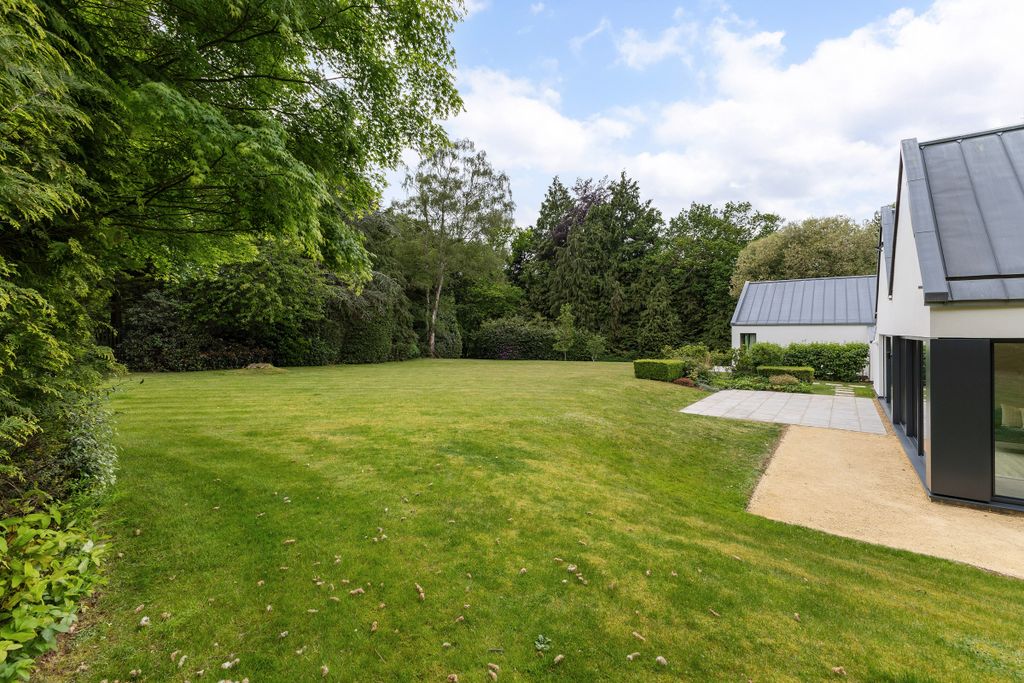 Property photo 2 of 22