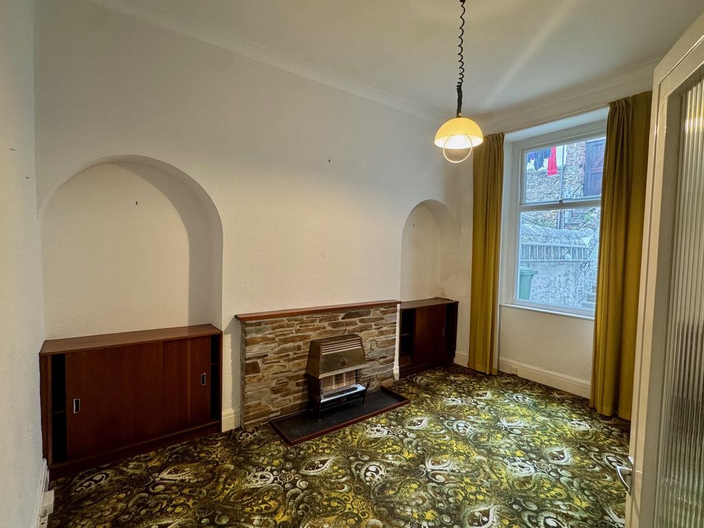 Property photo 2 of 17 Dining Room