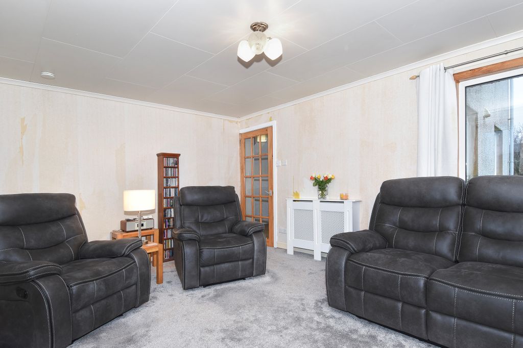 Property photo 3 of 33 3