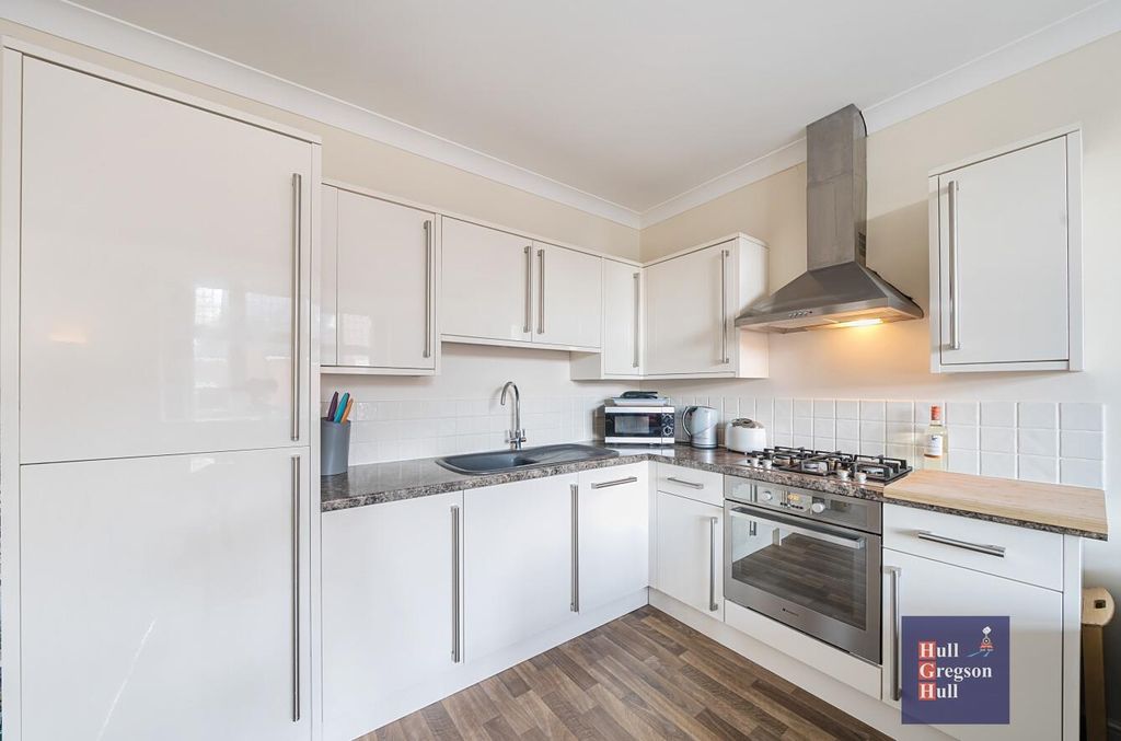 Property photo 2 of 13 Ca7A30A5-A7Bb-4F18-Ab5A-335779Afad1c.Jpg