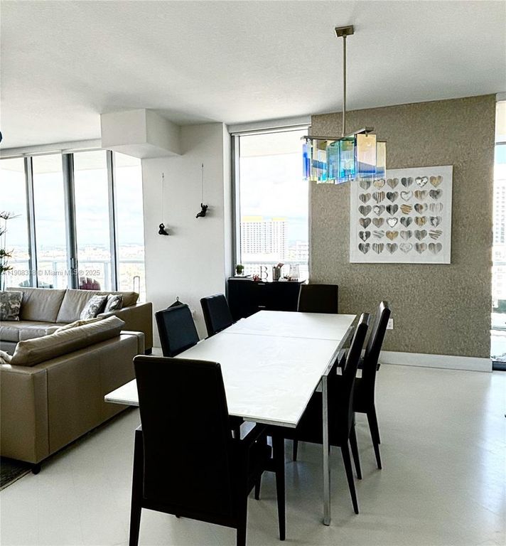Property photo 2 of 34 <Alttext/>