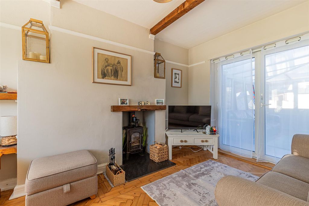 Property photo 2 of 21 19-4.Jpg