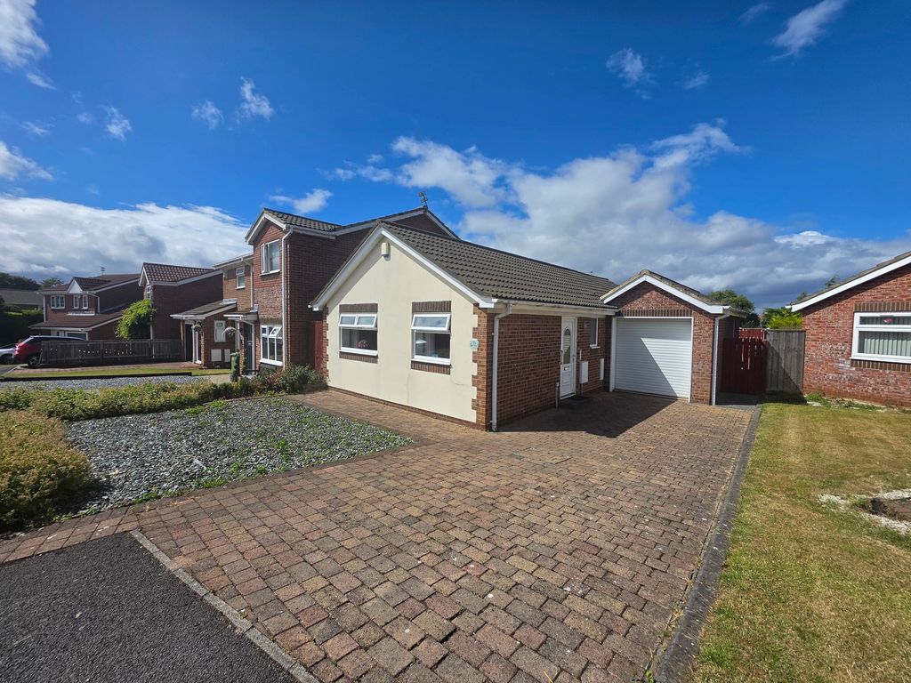 Property photo 1 of 30