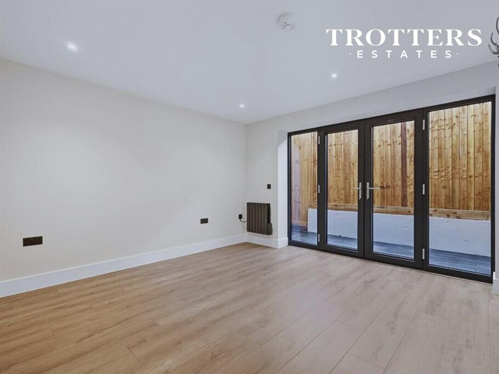 Property photo 1 of 8 Untitled Design - 2025-09-17T120641.382.Png