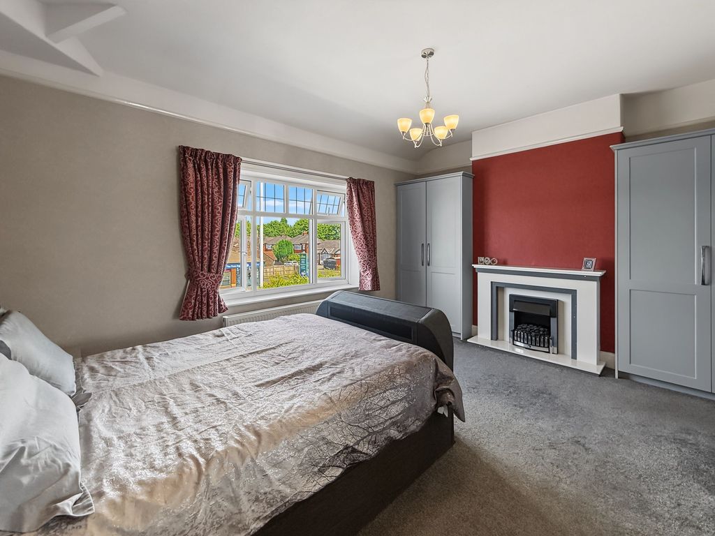 Property photo 3 of 39