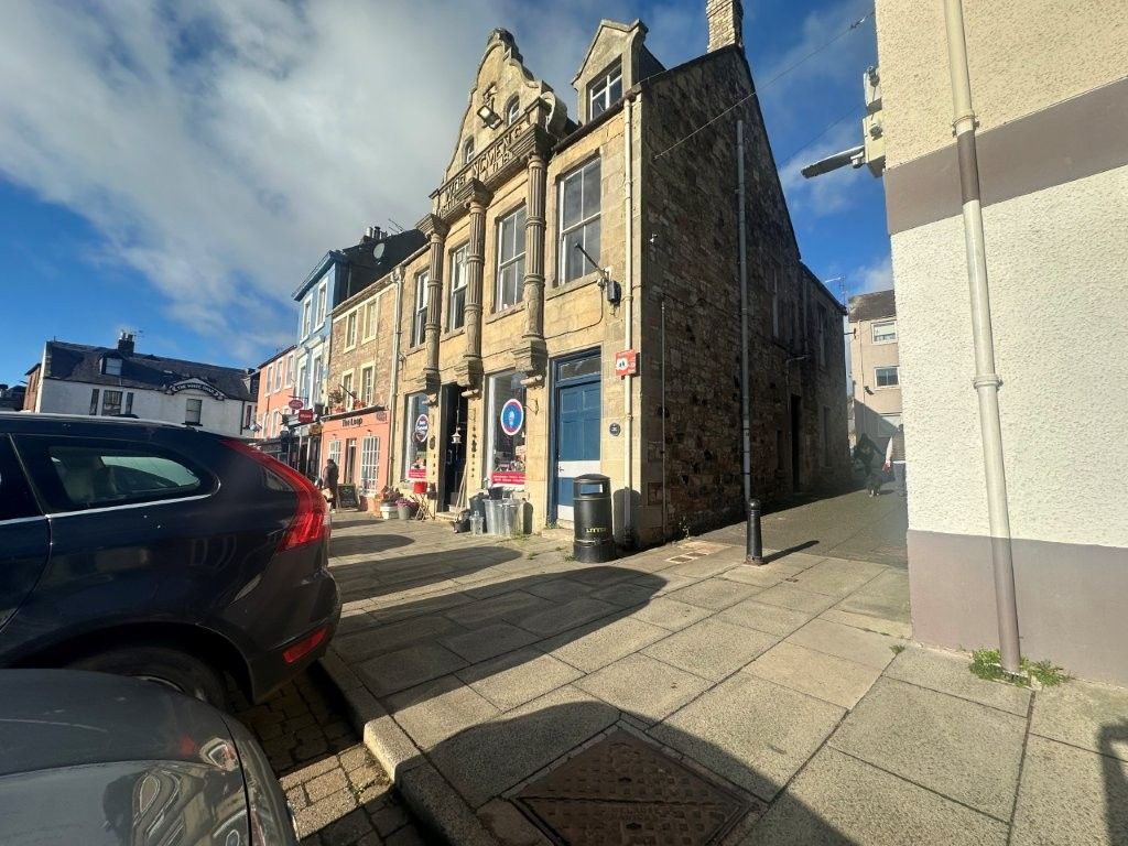 Property photo 2 of 14