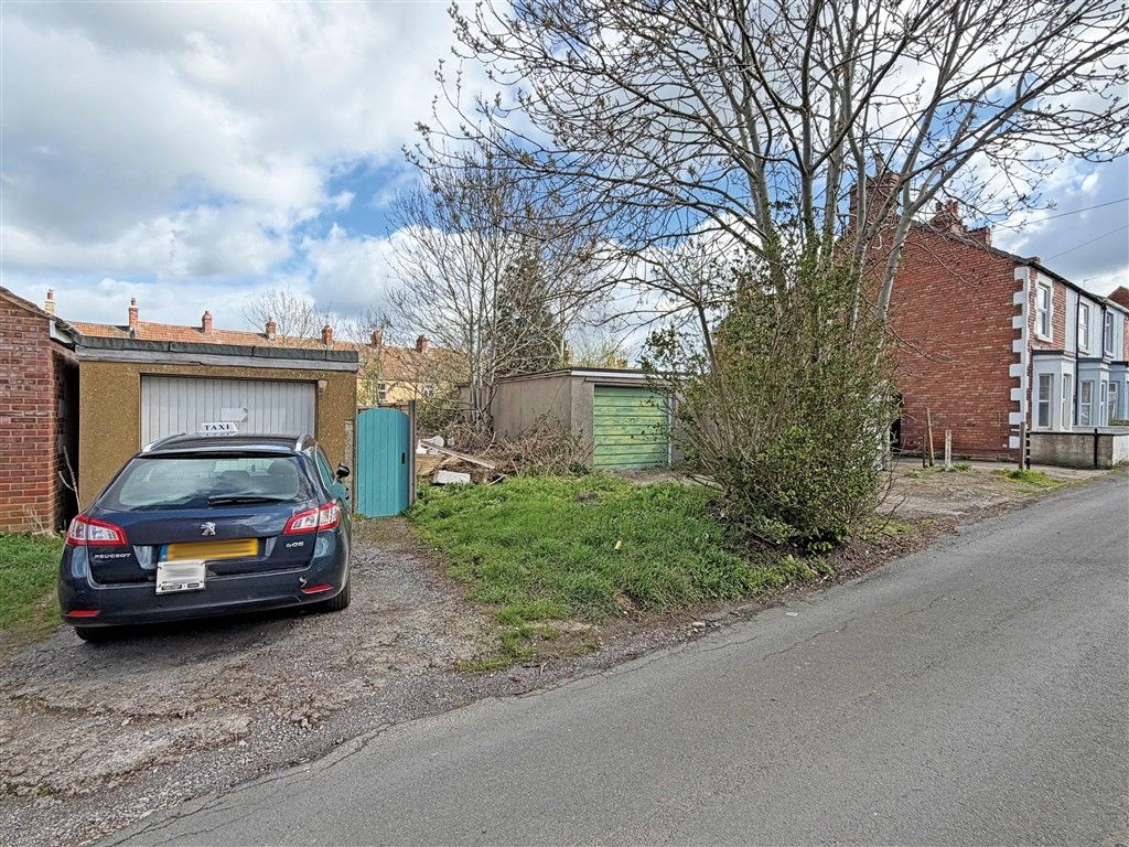 Property photo 2 of 6