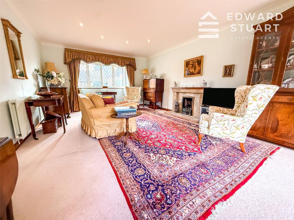 Property photo 3 of 23 Picture No. 14