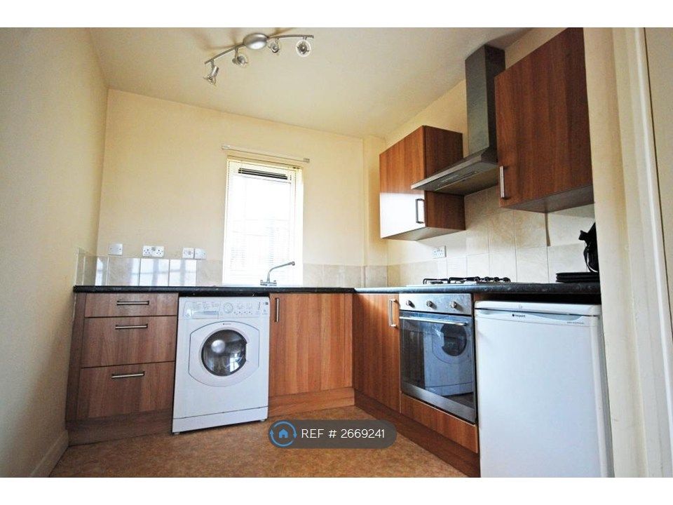 Property photo 3 of 4