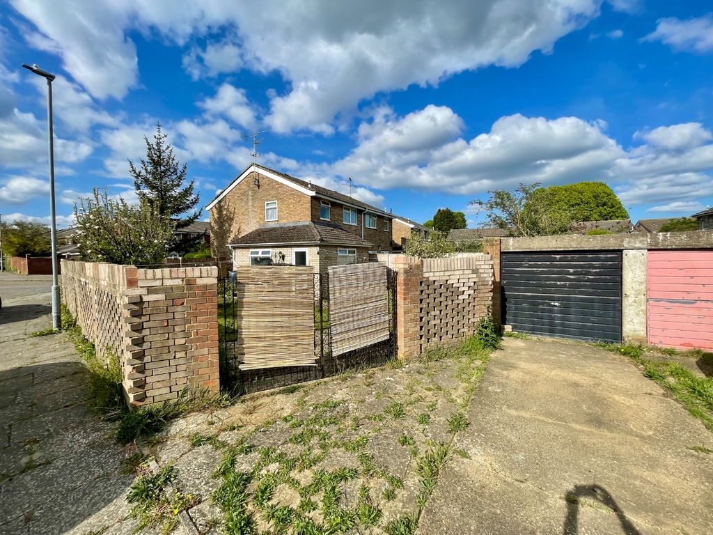 Property photo 3 of 14 5101582