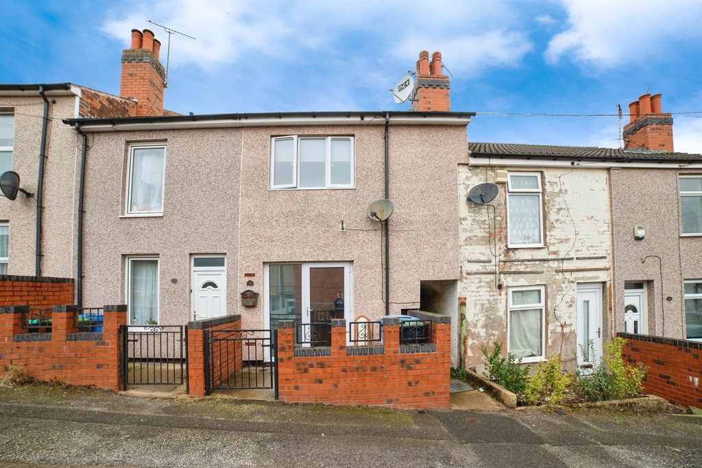 Property photo 1 of 17