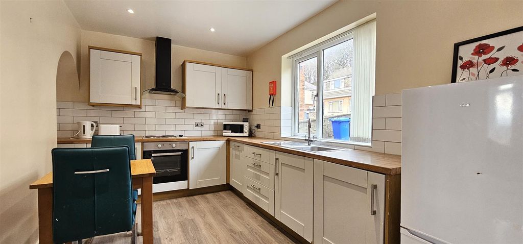 Property photo 2 of 13 Kitchen.Jpg