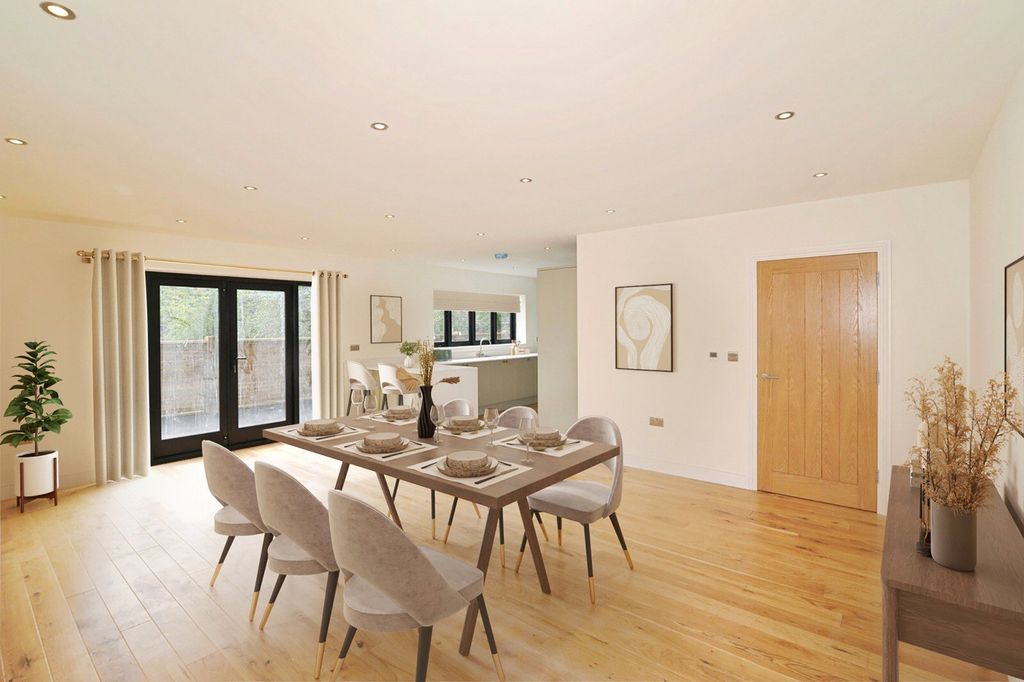 Property photo 2 of 14 Picture No. 27