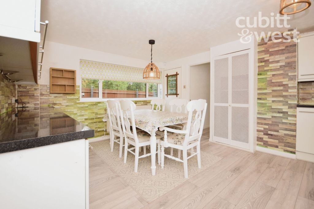 Property photo 2 of 13 Kitchen/Diner