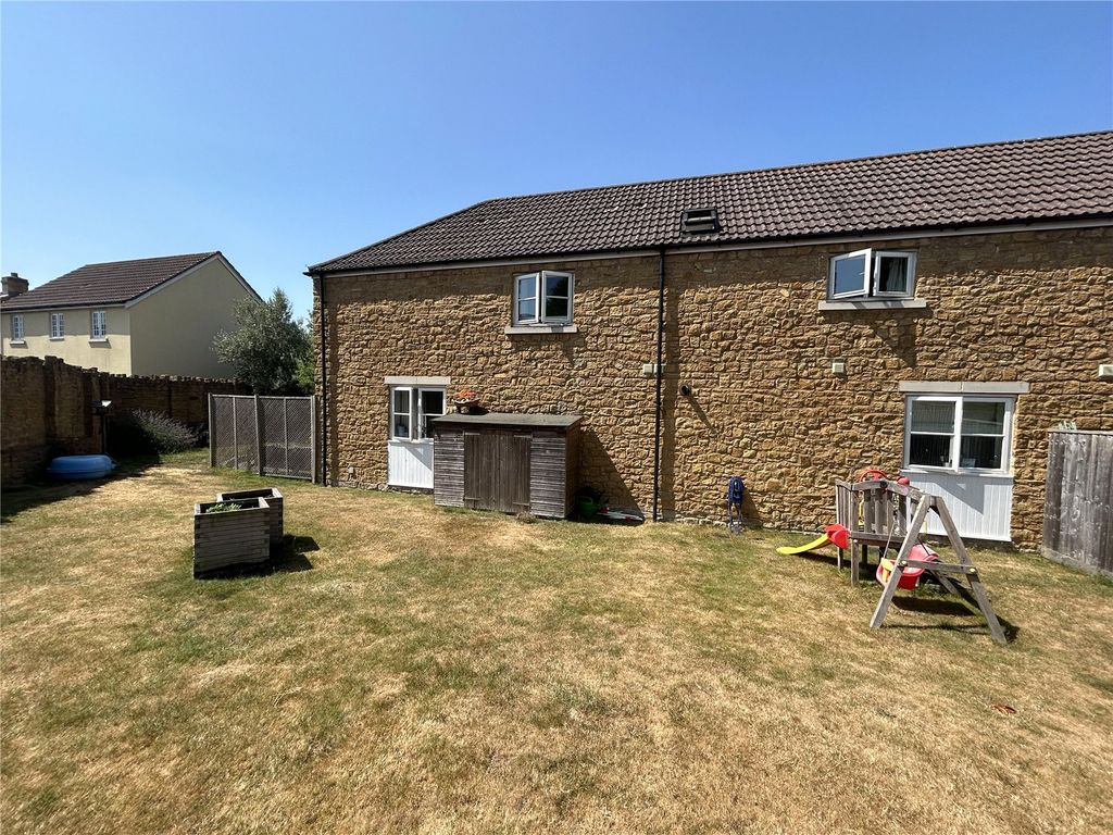 Property photo 2 of 22 Picture No. 38