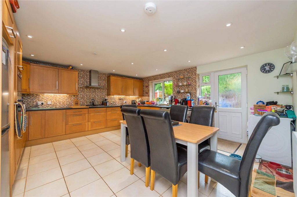 Property photo 3 of 40 Picture No. 22
