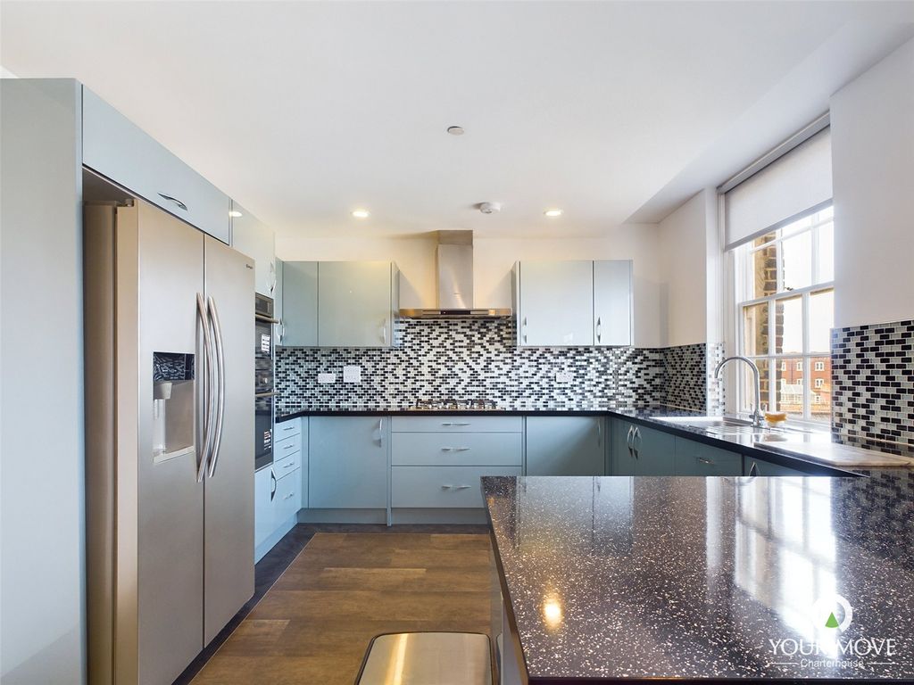 Property photo 1 of 19 Picture No. 03