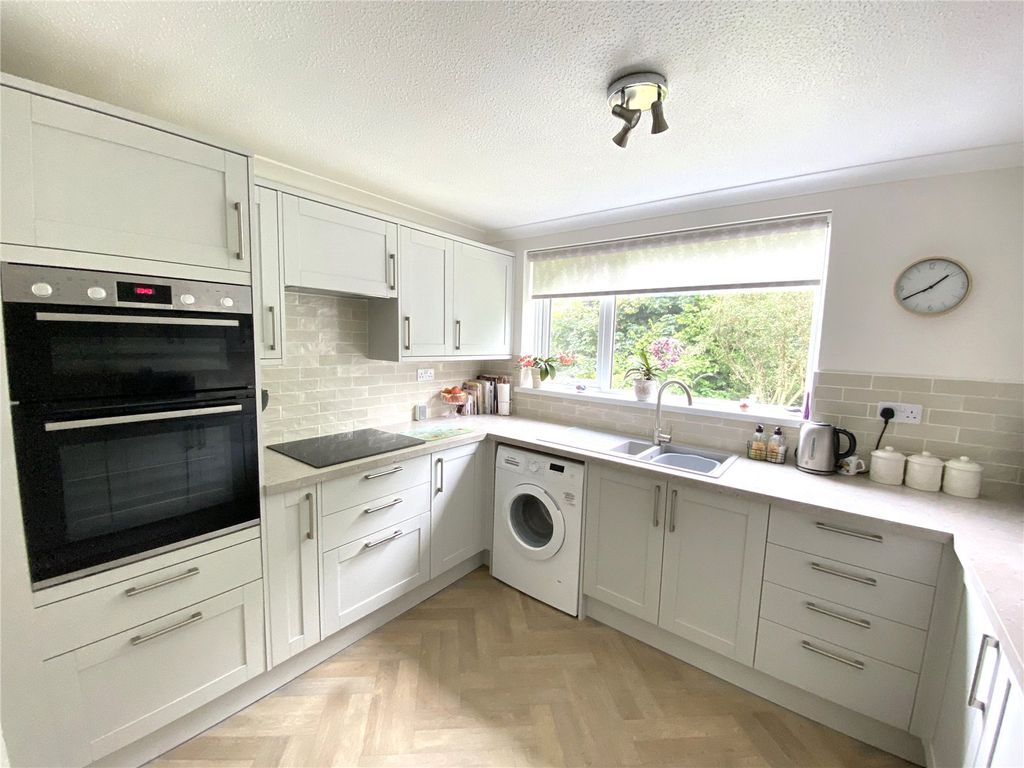 Property photo 3 of 22 Picture No. 12