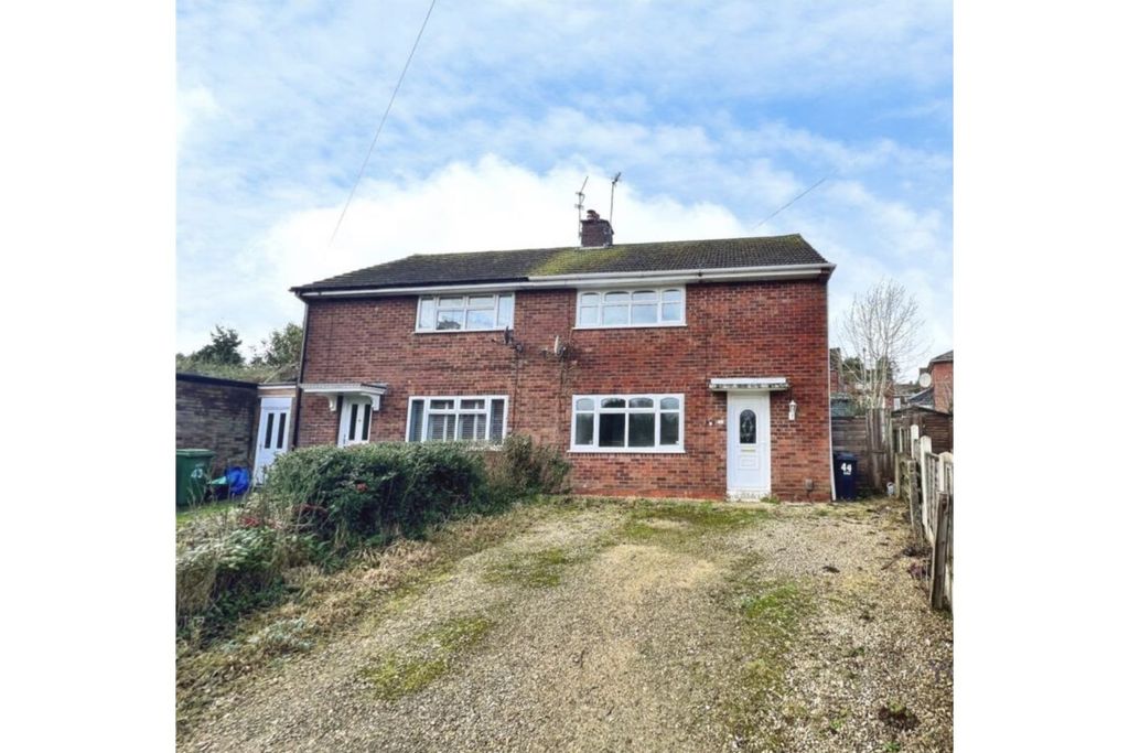 Property photo 1 of 2
