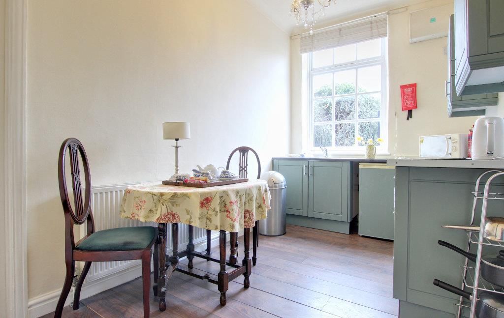 Property photo 2 of 6 Img_5767-Img_5769_Lzn.Jpg