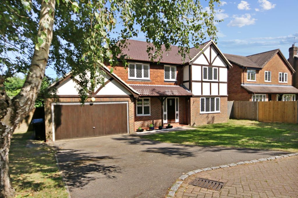 Property photo 1 of 23
