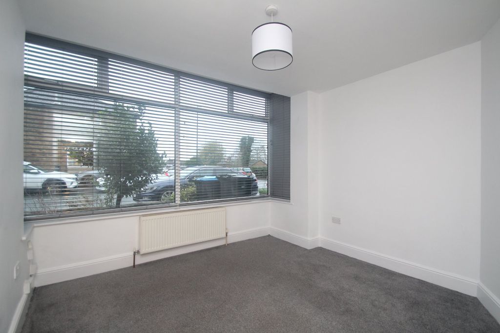 Property photo 2 of 10 Picture No. 17