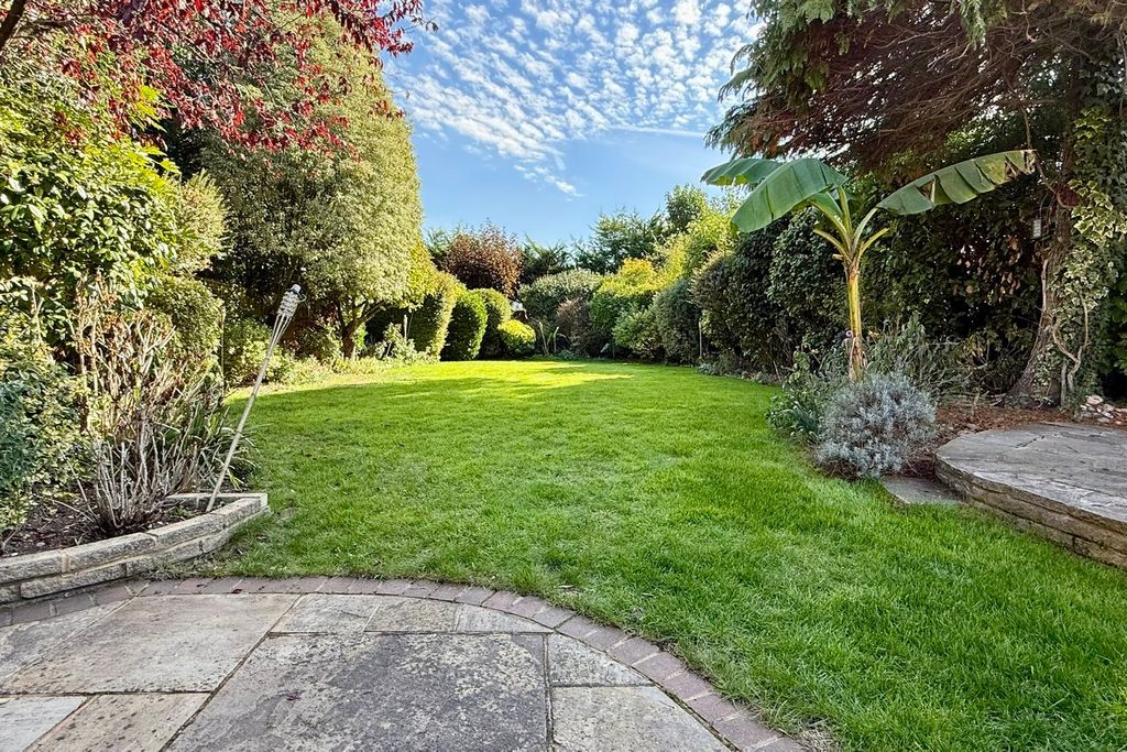 Property photo 2 of 30