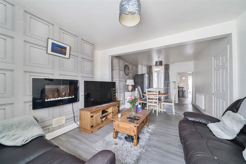 Property photo 1 of 26