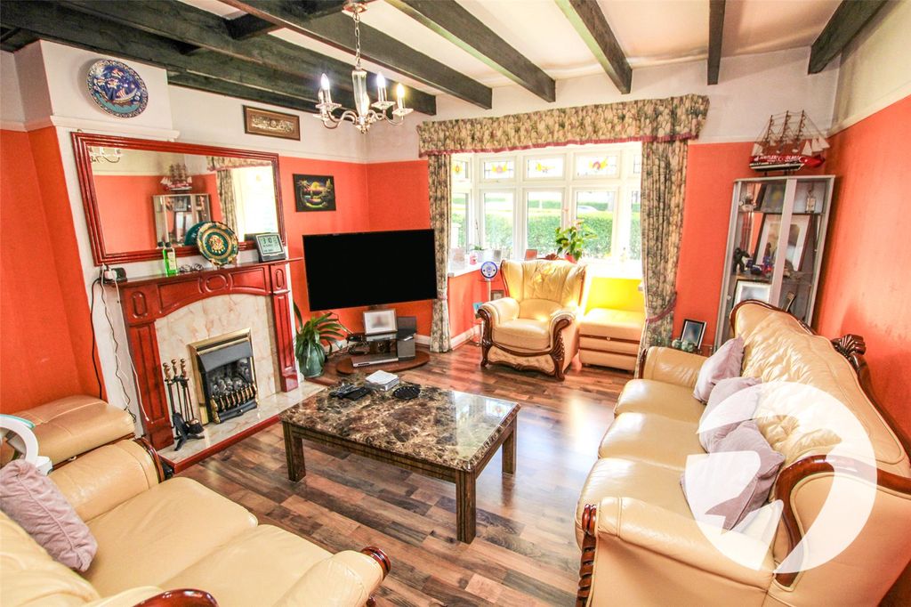 Property photo 2 of 14 Picture No. 02