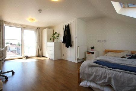 Property photo 2 of 12 Internal View