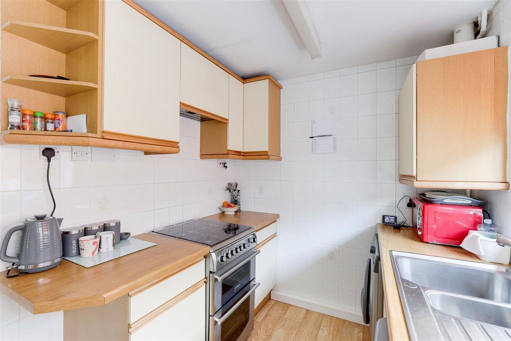 Property photo 3 of 15 040925_10.Jpg