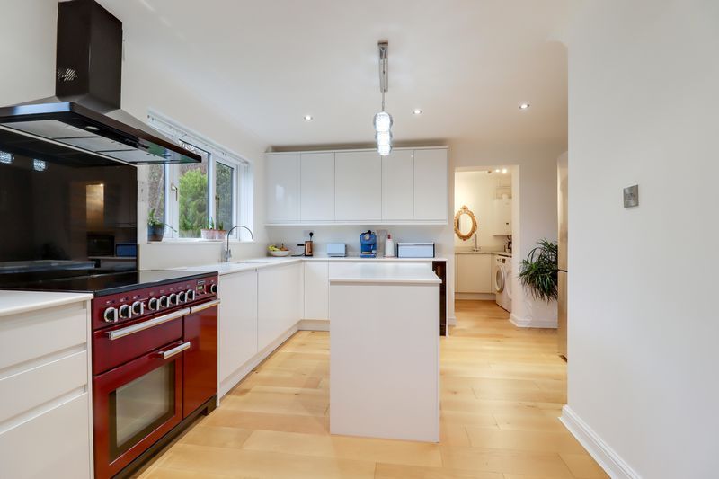 Property photo 2 of 20 Photo 3