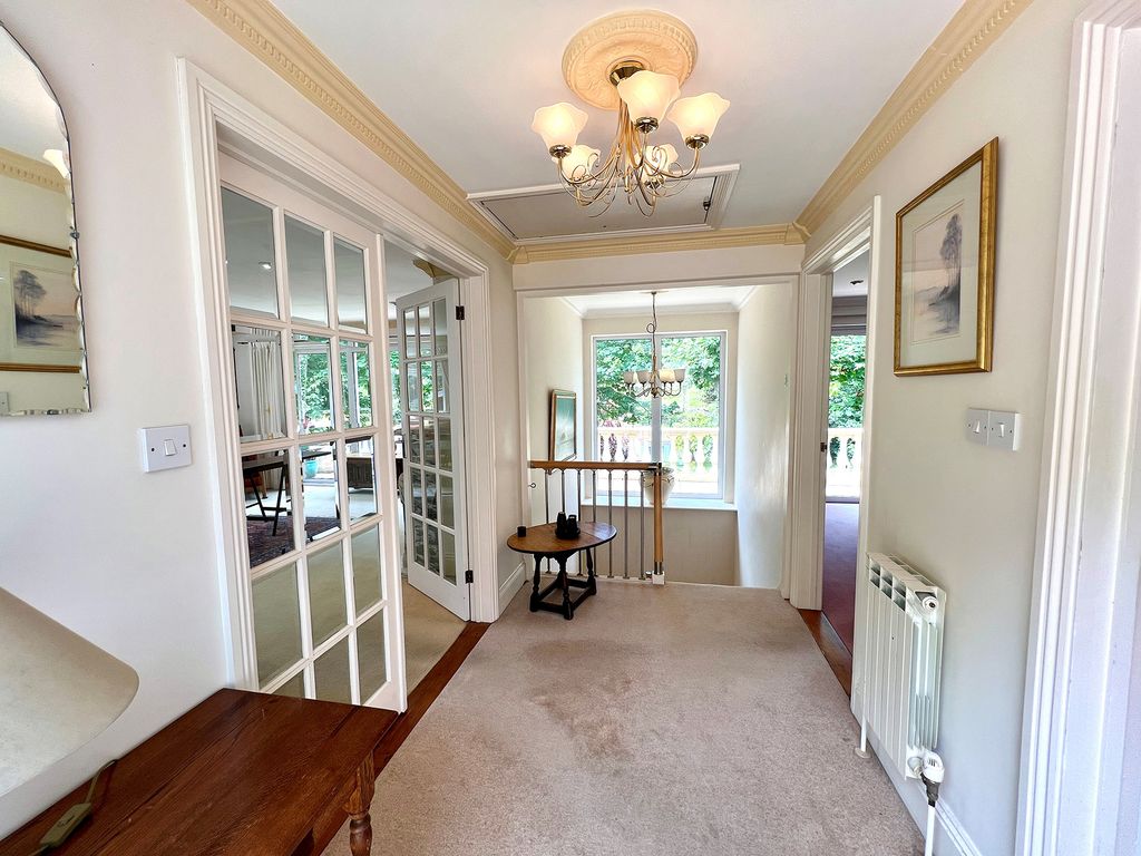 Property photo 2 of 13 Photo 1