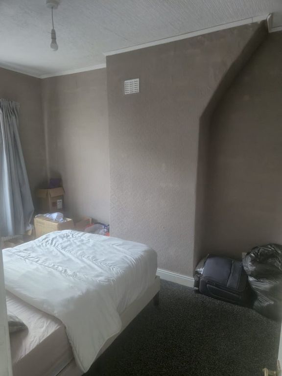 Property photo 1 of 8 Bedroom