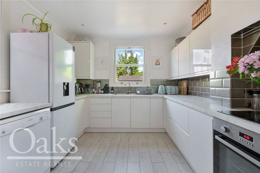 Property photo 3 of 12 Picture No. 06