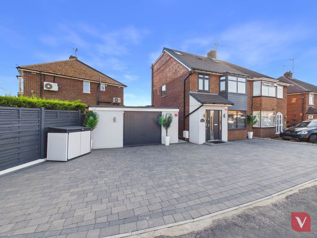 Property photo 1 of 39