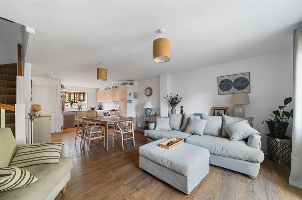 Property photo 3 of 15 Picture No. 11