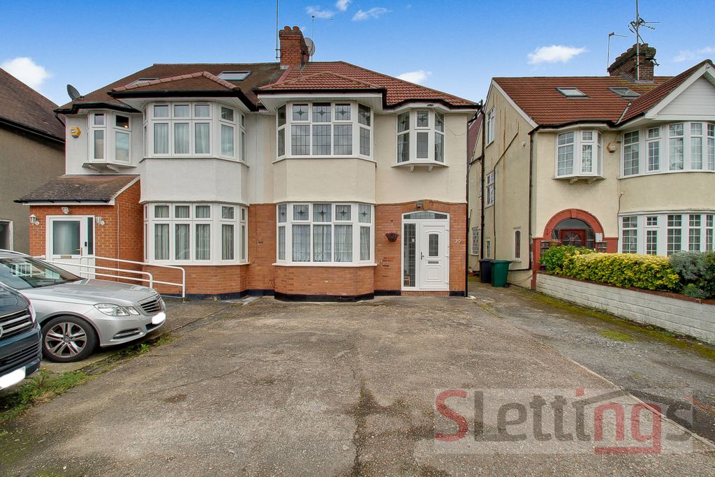 Property photo 1 of 15 3 Bed Semi-Detached House For Sale Hall Lane, Hendon Nw4