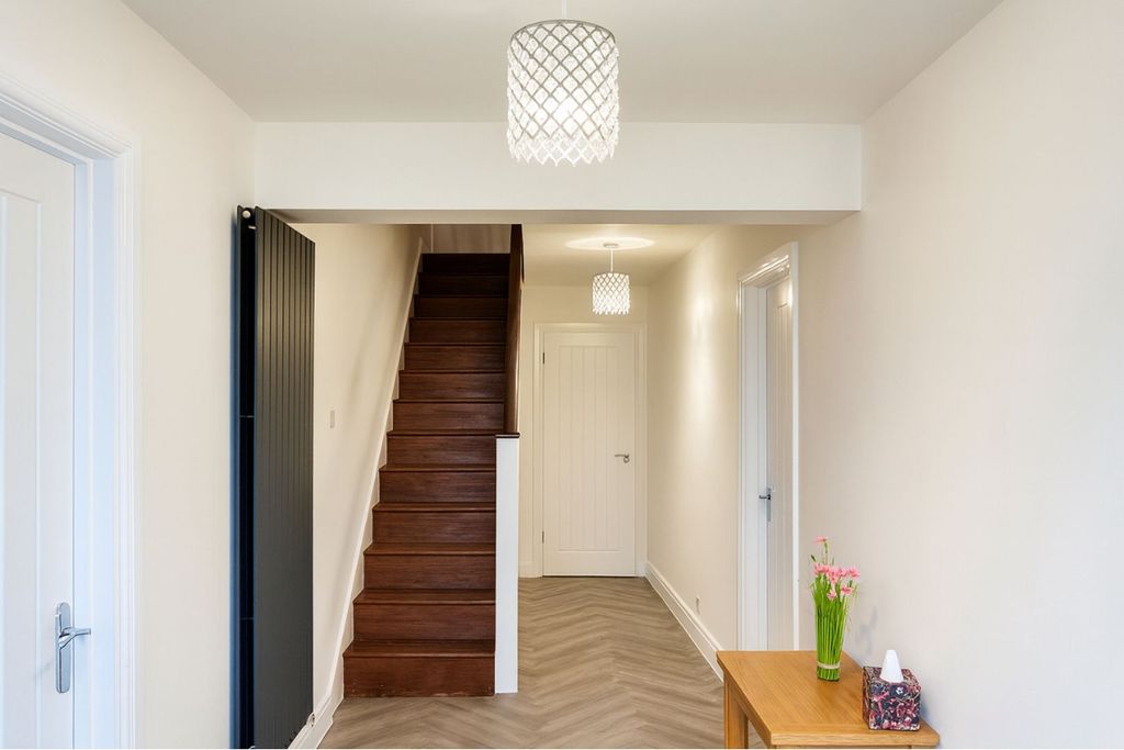 Property photo 3 of 13 Hallway