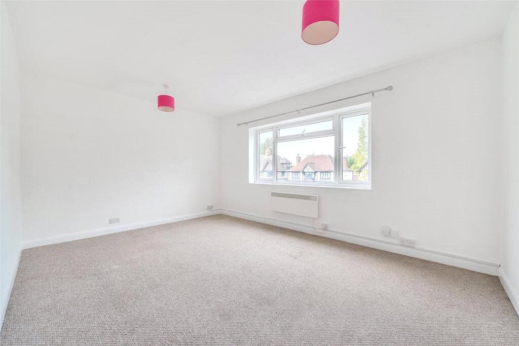 Property photo 3 of 8 Picture No. 13