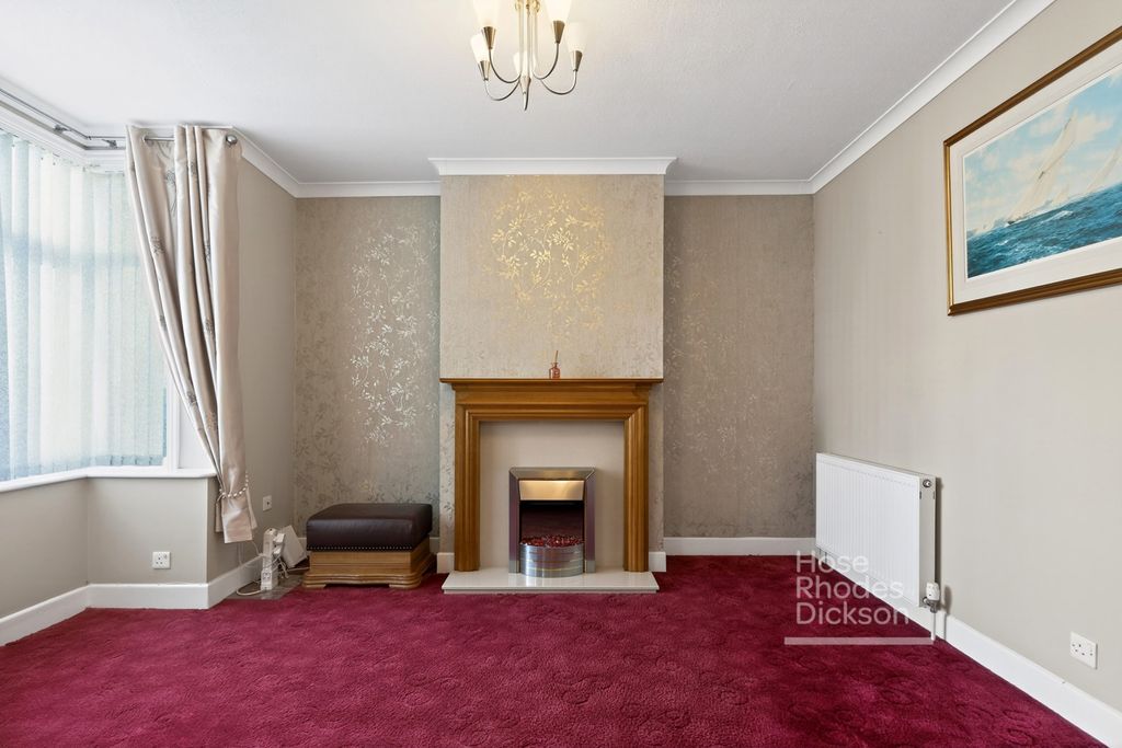 Property photo 3 of 20 Pbox-Img.Jpg