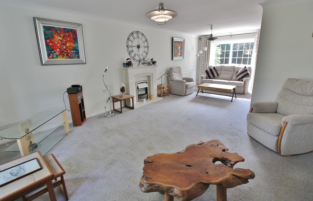 Property photo 3 of 25