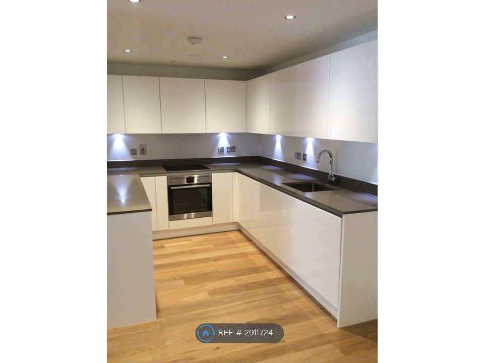 Property photo 3 of 13 Kitchen